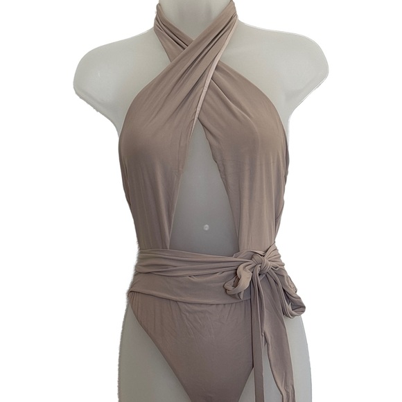 PQ Alex One Piece in Oyster - Picture 2 of 8